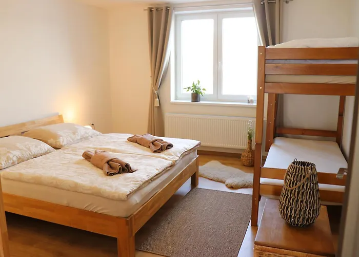 Apartmany B. Nemcove