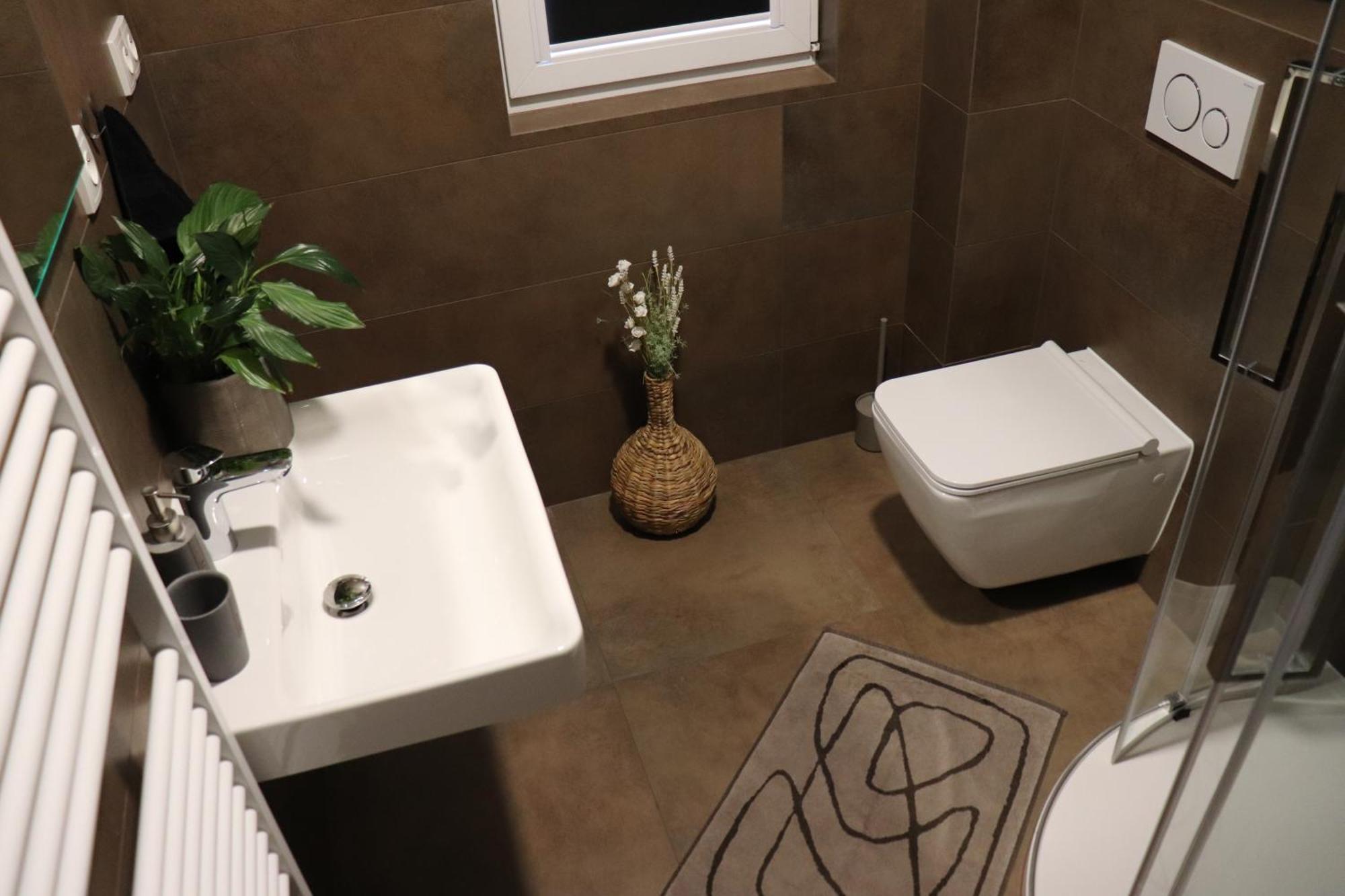 B. Nemcove Apartment *