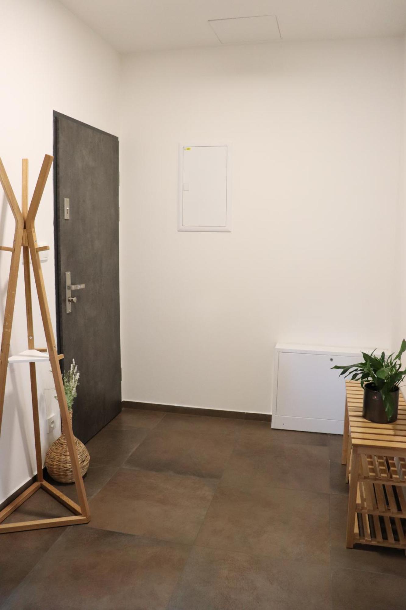 B. Nemcove Apartment *
