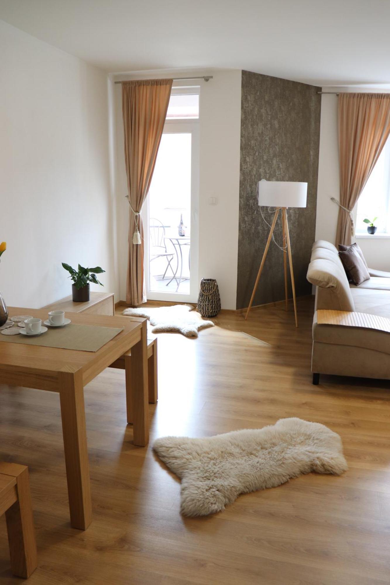 Apartment B. Nemcove *
